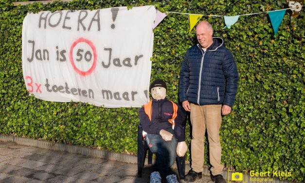 Jan Tippe 50 jaar,  doorrijdfelicitatie in Punthorst