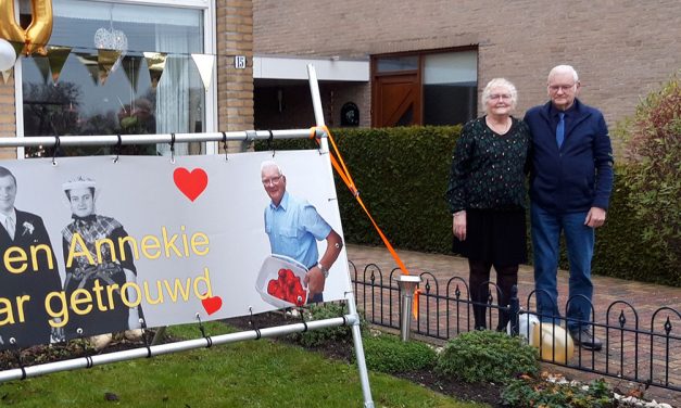 Henk en Annekie Uiterwijk 50 jaar getrouwd