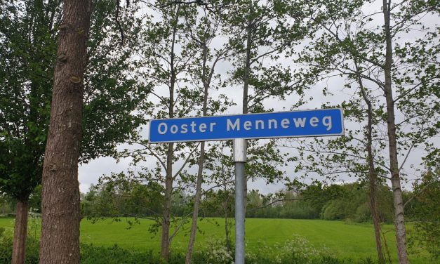 Vreemde situatie aan de Ooster Menneweg/Tiphoeksweg