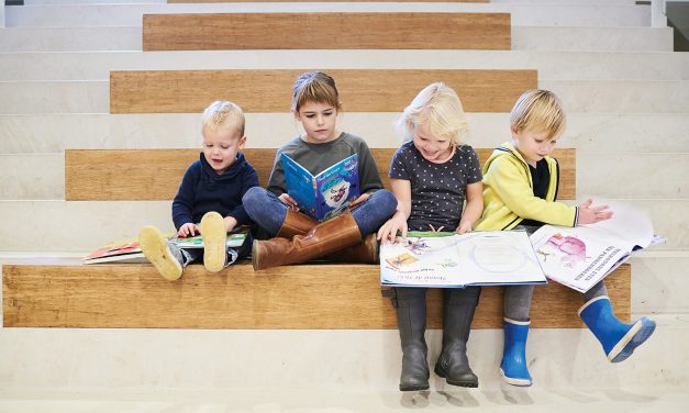 Voorleesuurtje Bibliotheek Staphorst zoals vanouds