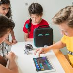 Leer programmeren met onze robotmuis in de Bibliotheek Staphorst  