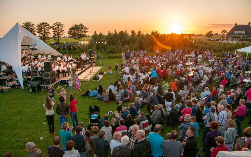 CMV Prinses Margriet en Rouveen Kaasspecialiteiten organiseren Zomeravondconcert