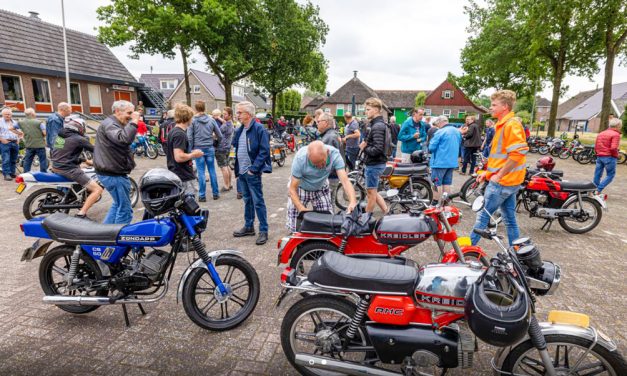 18 juni Oldtimer bromfietsrit