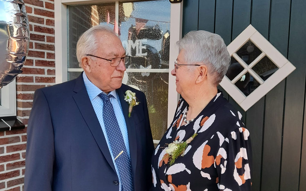 Henk en Marrie Hoeve 55 jaar getrouwd