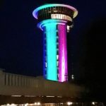 Oud-watertoren adembenemend verlicht