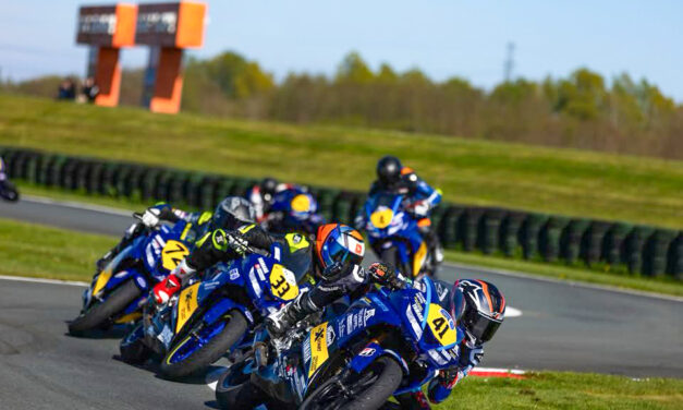 Mika Tiemens op podium in Assen