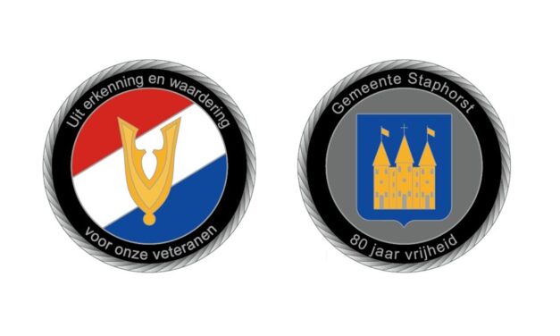 Veteranen ontvangen gemeentelijke munt vanwege ’80 jaar vrijheid’