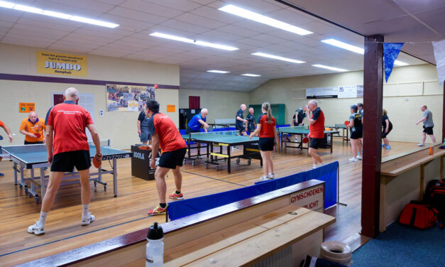 Jennieke en Albert pakken 1e prijs op het “Vechtdal tafeltennis dubbeltoernooi”