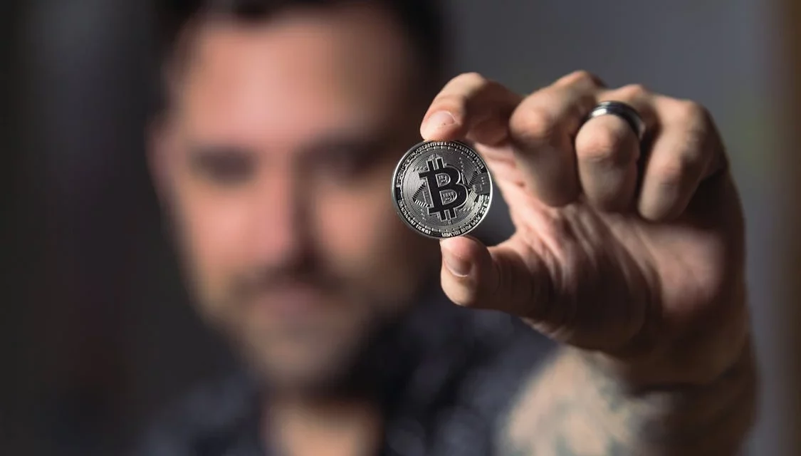 Kan crypto jongeren in dorpen zoals Staphorst helpen vermogen op te bouwen?