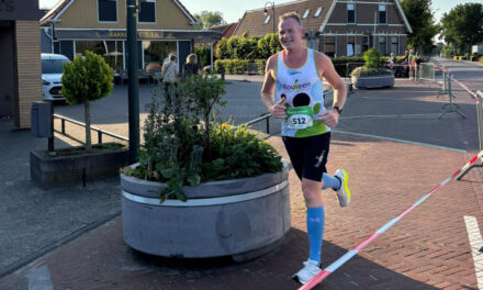 Lopers Bos Bedden Loopgroep AG ’85 bij diverse wedstrijden actie