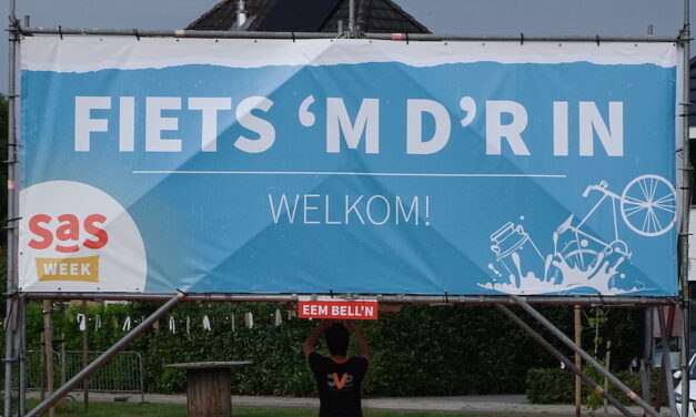 Morgen 15:00 uur: Fiets ‘m d’r in de SAS-plas (foto’s)