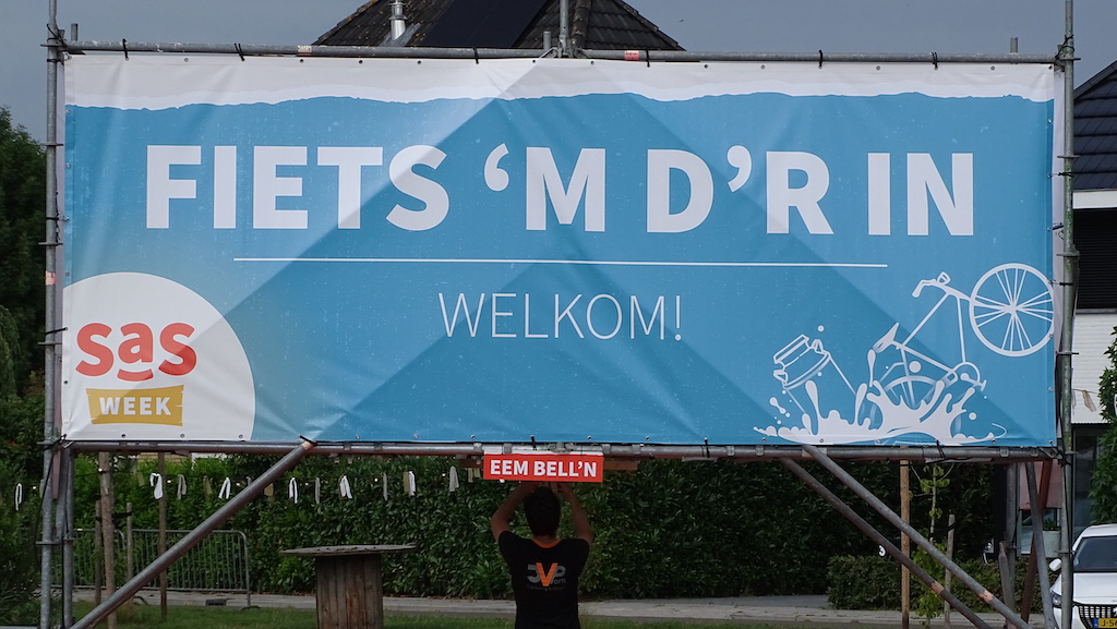 Morgen 15:00 uur: Fiets ‘m d’r in de SAS-plas (foto’s)