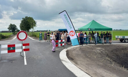 Opening vernieuwde Klaas Kloosterweg West in Rouveen
