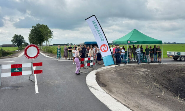 Opening vernieuwde Klaas Kloosterweg West in Rouveen