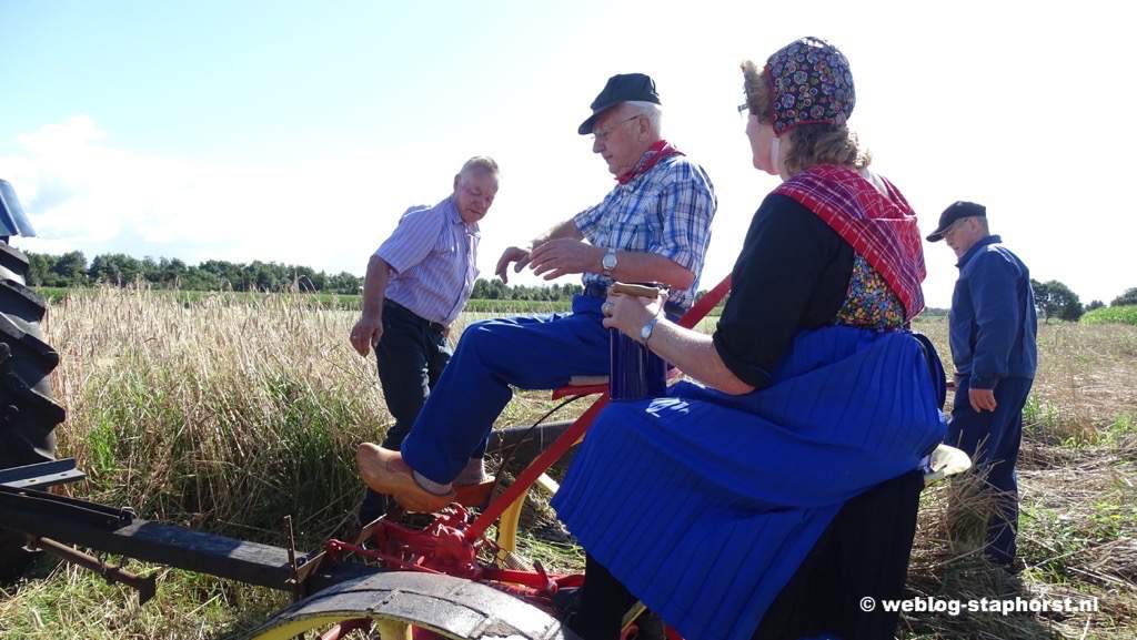 Het koren is weer rijp om gemaaid te worden