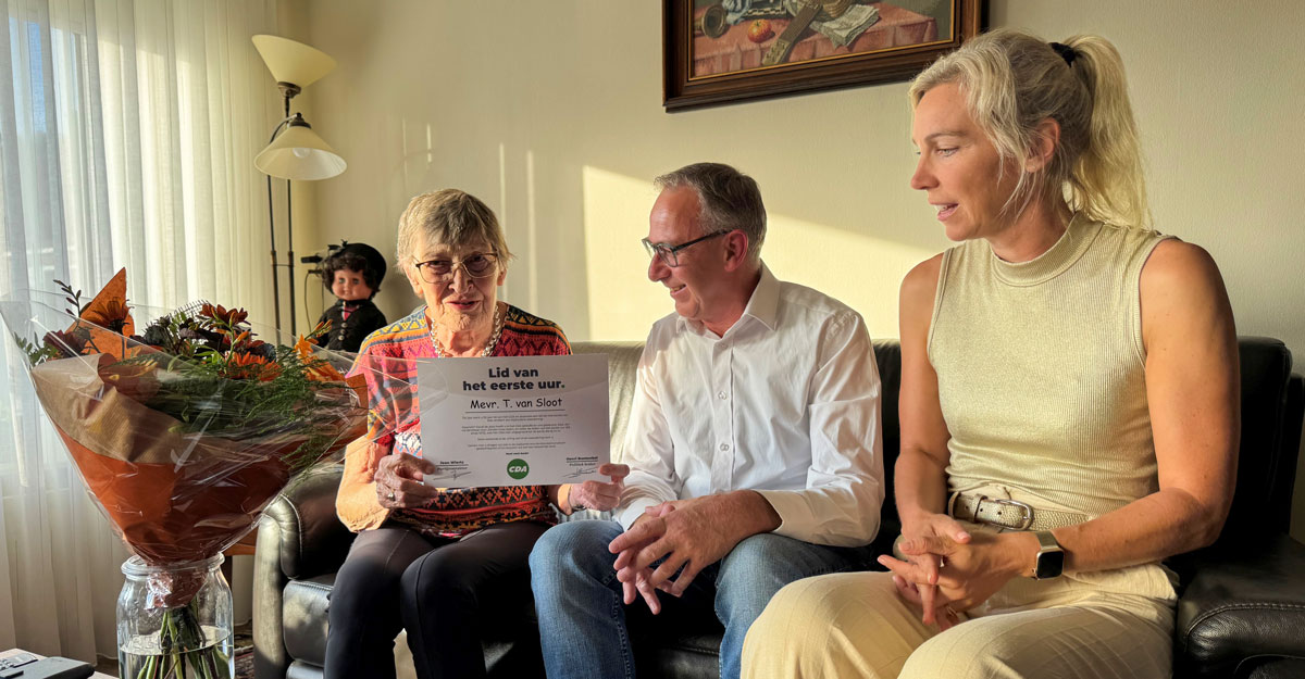 Mevrouw Van Sloot 50 jaar lid van het CDA