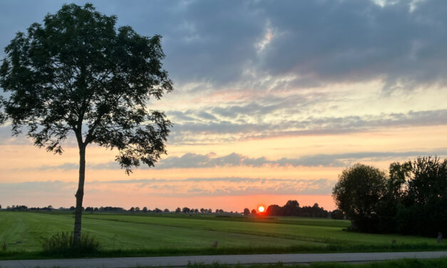 Prachtige zonsondergang in Rouveen