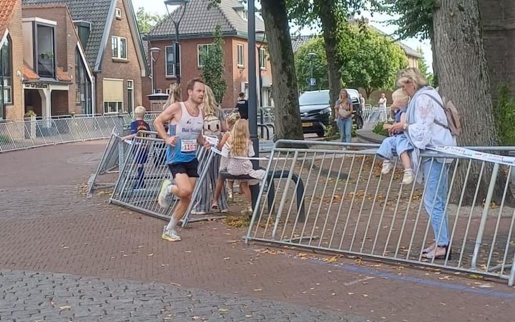 Lopers Bos Bedden Loopgroep AG ’85 bij meerdere wedstrijden actief