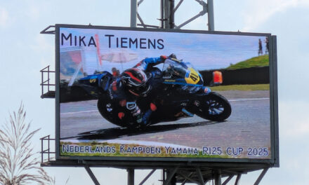 Mika Tiemens Nederlands Kampioen Yamaha R125 cup