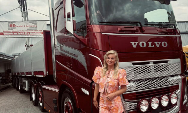 Stephanie (22) uit Staphorst: “De transportwereld is mijn wereldje”