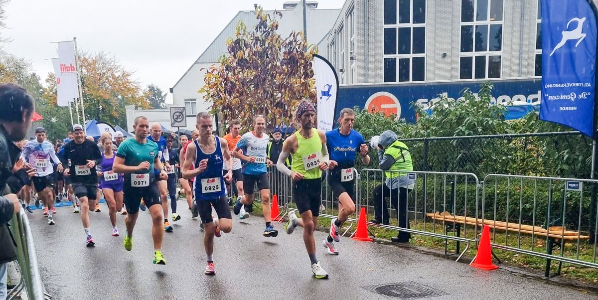 Lopers Bos Bedden Loopgroep AG ’85 bij enkele wedstrijden actief