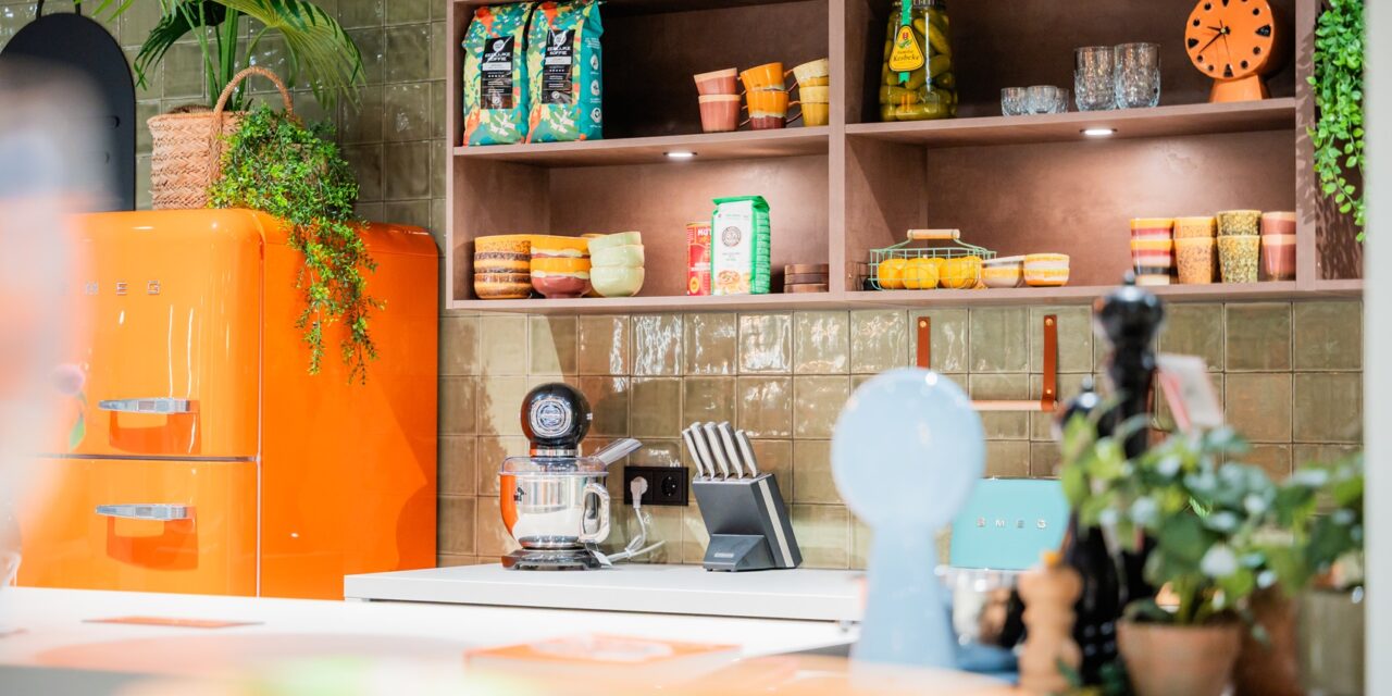 Boer Staphorst opent nieuwe kookwinkel met feestelijke openingsweek