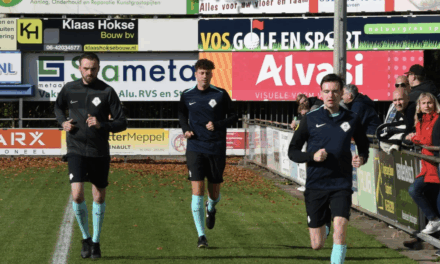 wedstrijd tussen vv Staphorst en Sparta Nijkerk, gespeeld op zaterdag 18 oktober 2025.