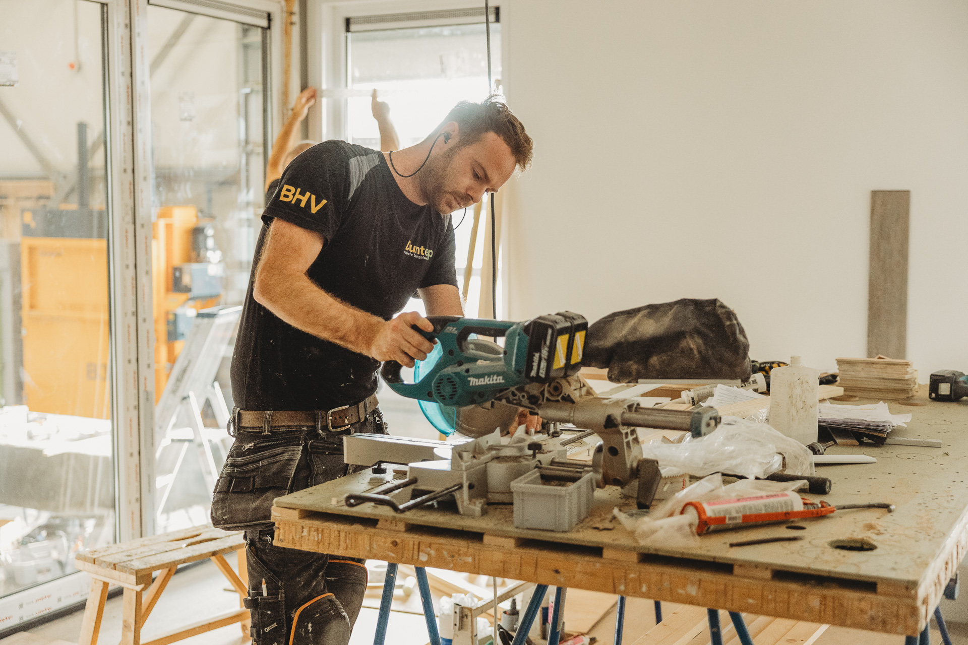 Timmerman, kom d’r beej!