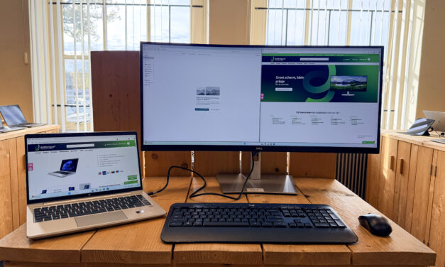 Geniet van dubbel zoveel werkruimte op een extra breed gebogen scherm!