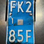 Kentekenplaat van Tomos gevonden