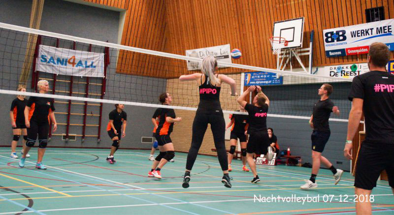 Nachtvolleybal in Staphorst: sport, sfeer en steun voor goede doelen