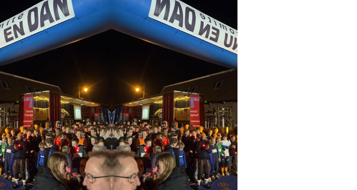 Race op klompen in Rouveen weer goed voor veel vermaak