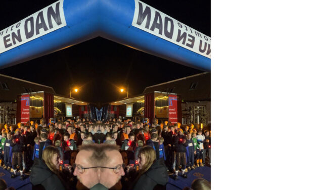 Race op klompen in Rouveen weer goed voor veel vermaak