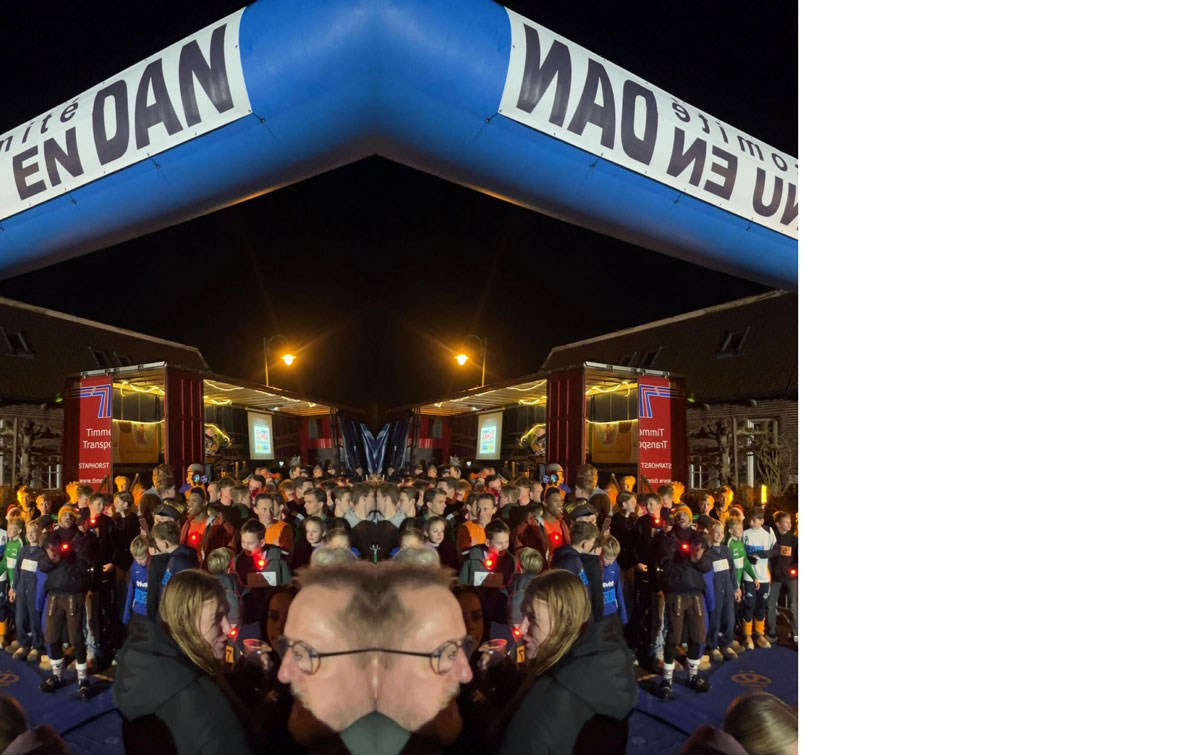 Race op klompen in Rouveen weer goed voor veel vermaak