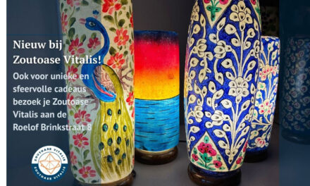 Geef een uniek cadeau met de nieuw binnengekomen handgeschilderde lampen van kamelenhuid!