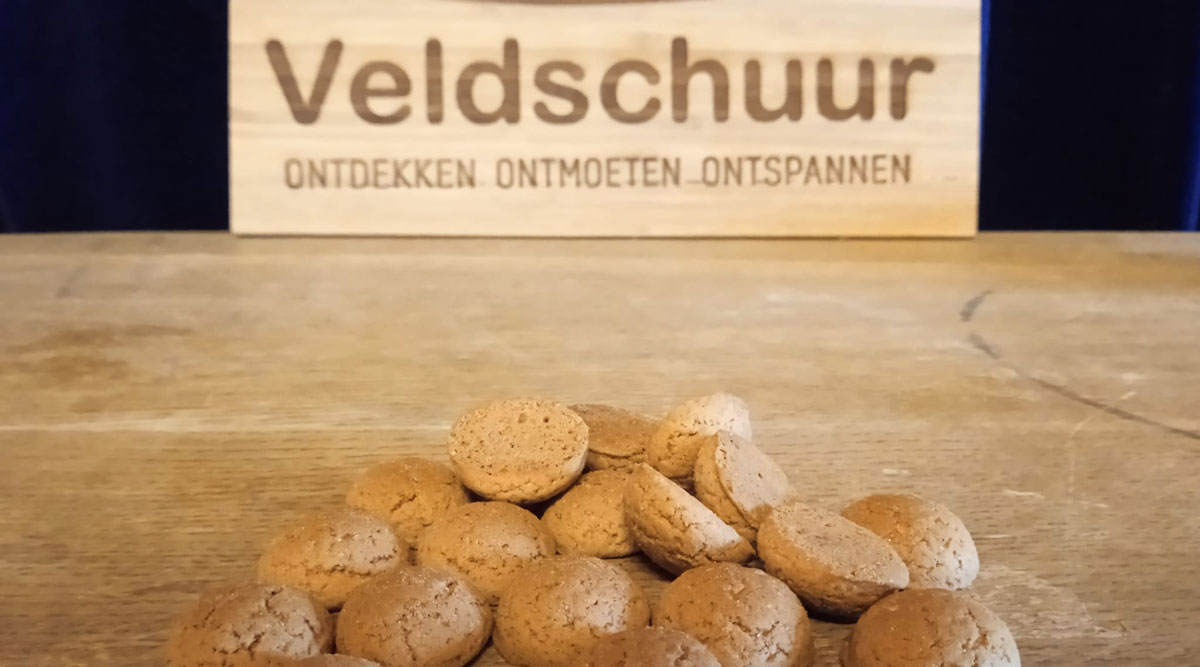 Pepernoten bakken bij de Veldschuur op 3 december