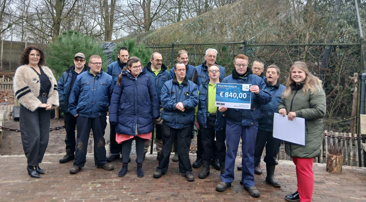 Prachtige gift van personeel Bring Towing Systems voor Samenzóo