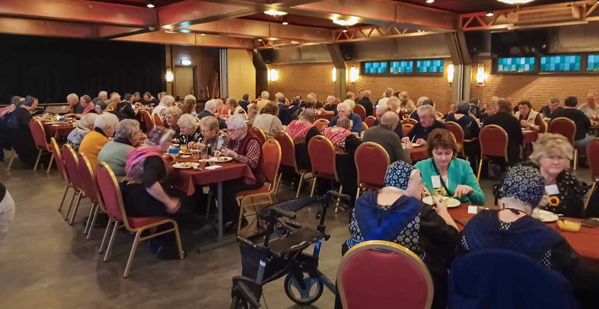 Nieuwjaars stampottenbuffet van de Zonnebloem afdeling Staphorst