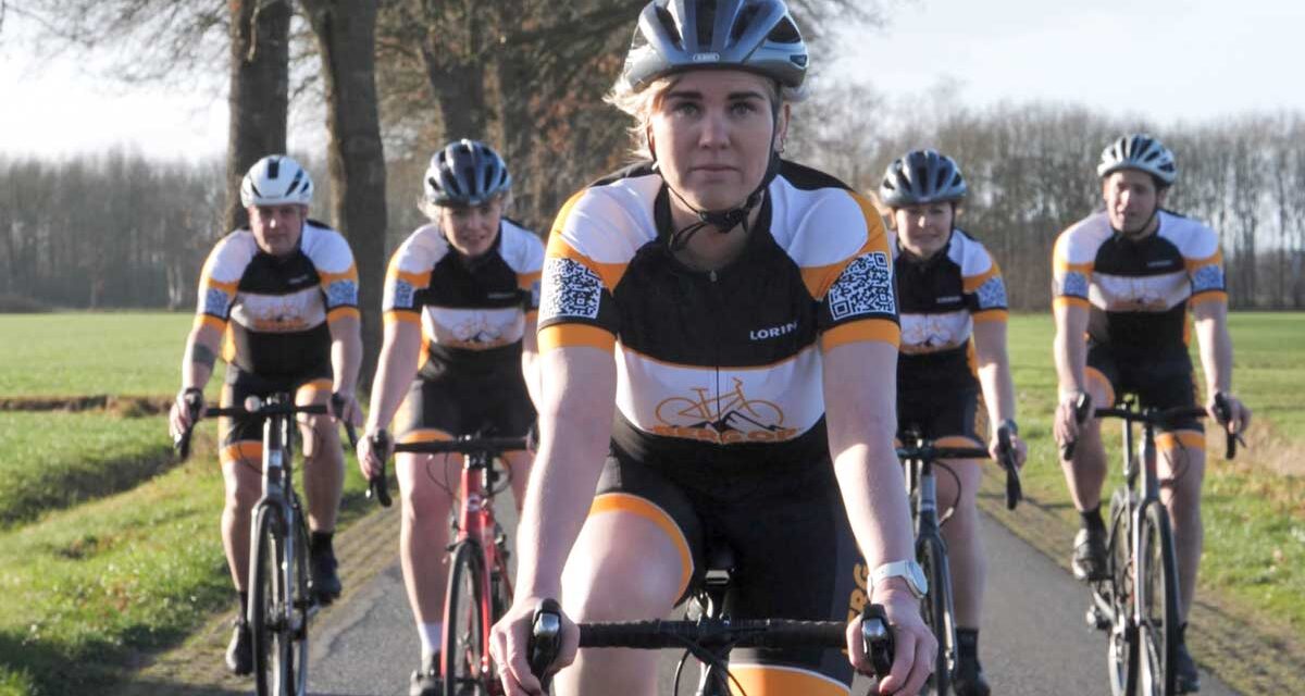 Team Bergop Tegen Kanker trotseert Kaunertaler Gletscher voor KWF