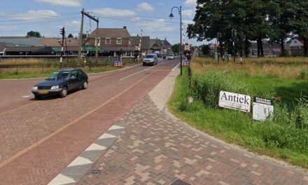Aanleg stroomkabels aan de Gemeenteweg rond spoorwegovergang