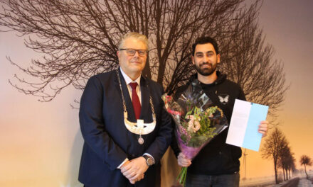 Siyah Mansouri officieel Nederlander