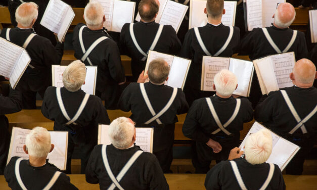 Stille Zaterdag: Passie- & Paaszang Hasselt met Christelijk Mannenkoor Staphorst