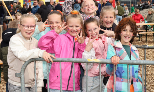 Volop activiteiten op het feestterrein in Rouveen