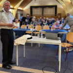 Jan Klein op bezoek bij de Zonnebloem afdeling Staphorst