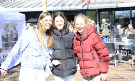 Staphorster markt 2026 zonnig en druk