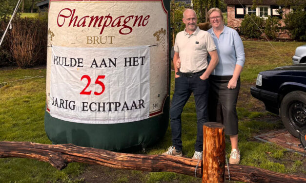 Bert en Annekie Timmerman-Jansen 25 jaar getrouwd