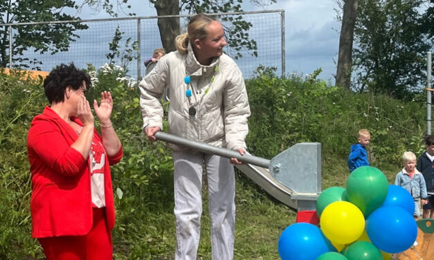 Opening hernieuwde groene plein CBS De Meele