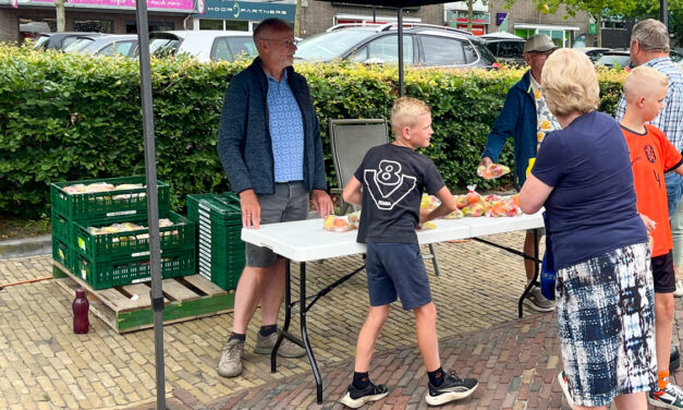 Cadeautje van marktkooplui valt in de smaak