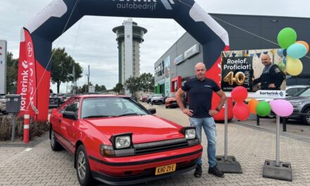 Roelof Kuiper 40 jaar in dienst bij Autobedrijf Korterink