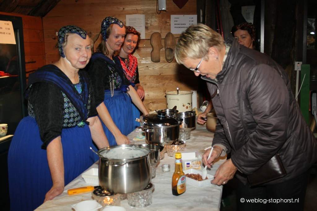 Lokale lekkernijen proeven in Museum Staphorst